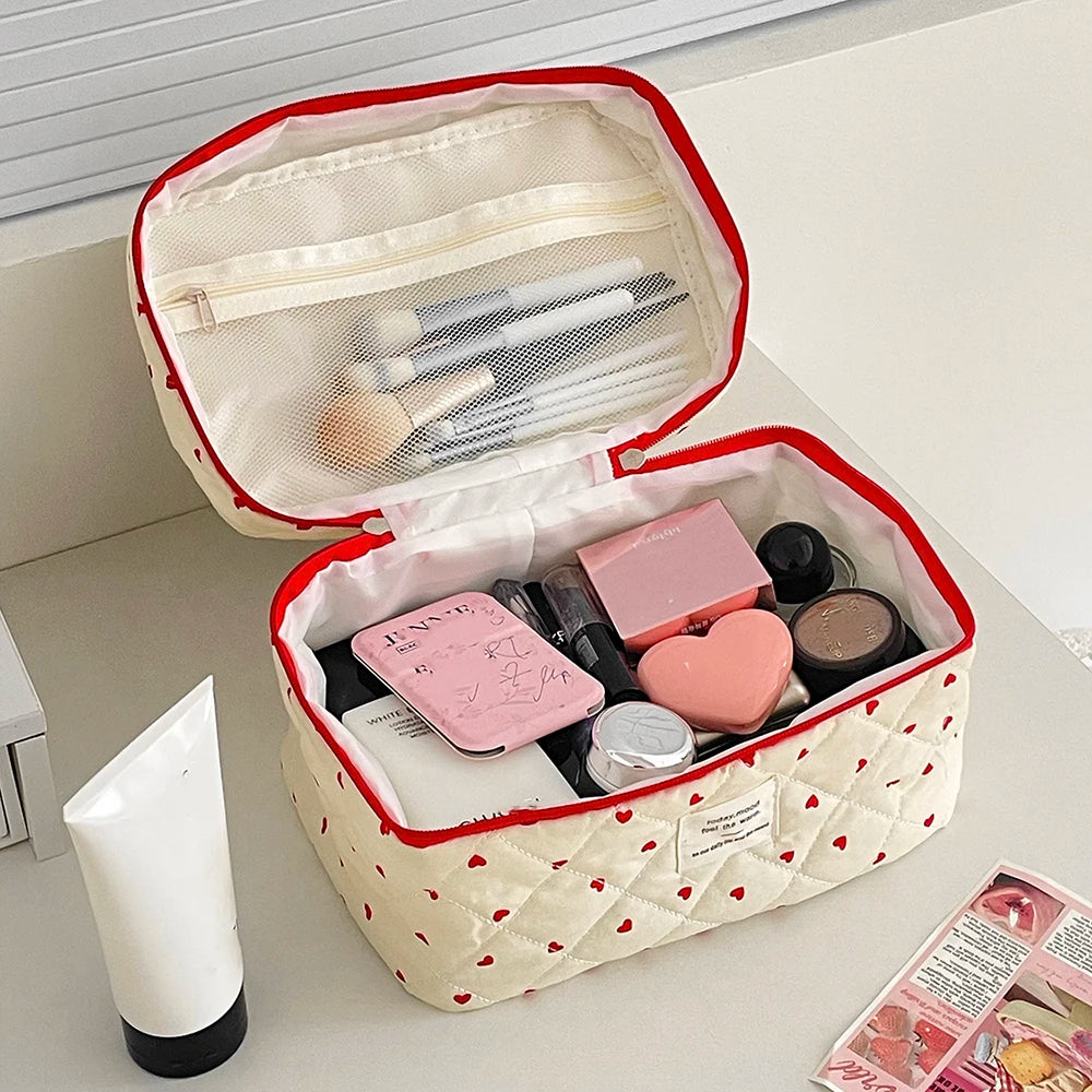 Sac Maquillage Matelassé Cœur Femme